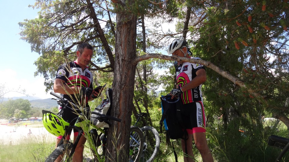 Pause au lac de Castillon